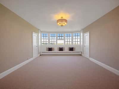 Camp Road, Caterham - Image 9