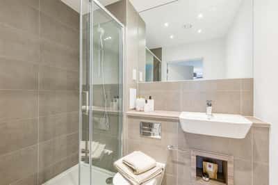 2 bedroom apartment at Ark Soane - Image 8