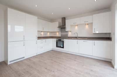 2 bedroom apartment at The Gateway - Image 11