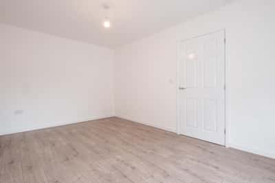 3 bedroom house at The Gateway - Image 25