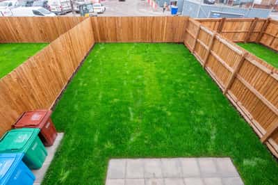 3 bedroom house at The Gateway - Image 1