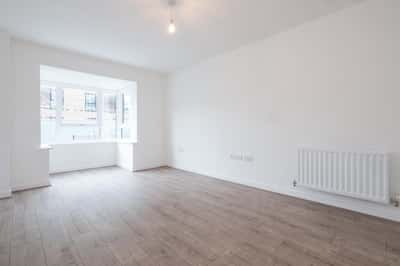 3 bedroom house at The Gateway - Image 10