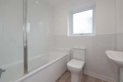 3 bedroom house at The Gateway - Image 12