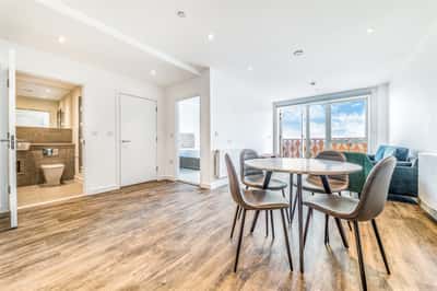 1 bedroom apartment at Fresh Wharf - Image 5