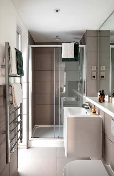 2 bedroom apartment at Landrow Place - Image 13