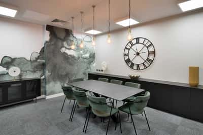 3 bedroom apartment at Landrow Place - Image 1