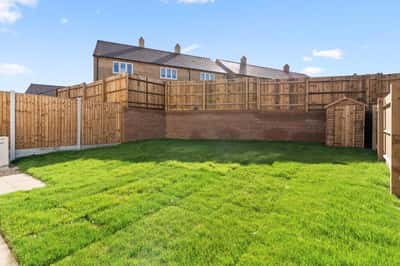 3 bedroom house at Spinning Fields - Image 14