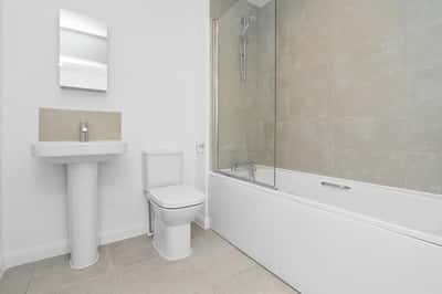 2 bedroom apartment at Spinning Fields - Image 12