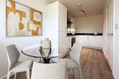 2 bedroom house at Edmund Place - Image 3