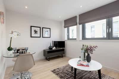 Studio apartment at Lochrin Quay - Image 9
