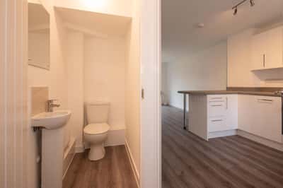 2 bedroom house at Cherrywood Grange - Image 7