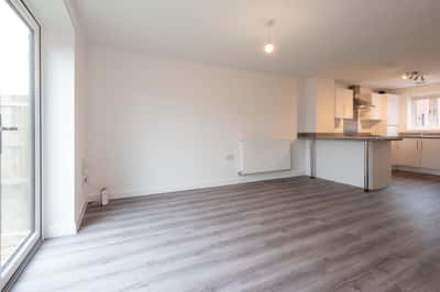 2 bedroom house at Cherrywood Grange - Image 8