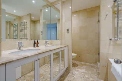 2 bedroom apartment at Circus Apartments - Image 10