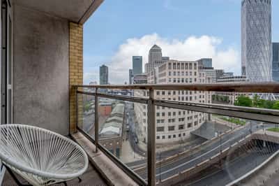 2 bedroom apartment at Circus Apartments - Image 28
