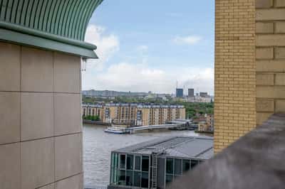 2 bedroom apartment at Circus Apartments - Image 29