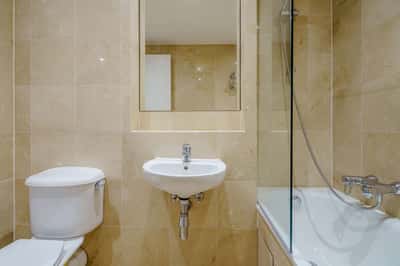 2 bedroom apartment at Circus Apartments - Image 31