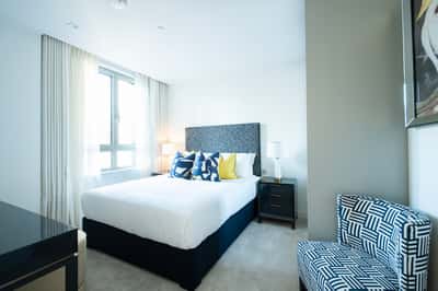 2 bedroom apartment at Garrett Mansions - Image 7