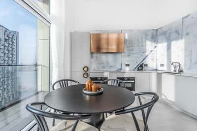 2 bedroom apartment at Upper Riverside - Image 4