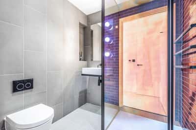 2 bedroom apartment at Upper Riverside - Image 10