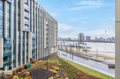 3 bedroom apartment at Upper Riverside - Image 4