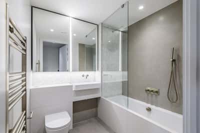 3 bedroom apartment at Upper Riverside - Image 14
