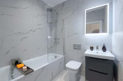 2 bedroom apartment at The Bays - Image 10