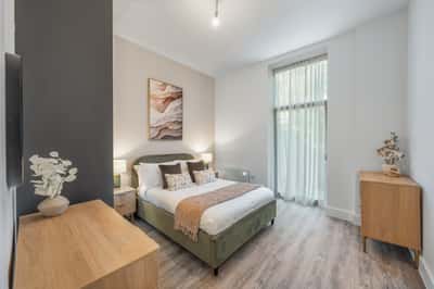 1 bedroom apartment at The Bays - Image 3