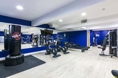 2 bedroom apartment at The Hub - Image 9