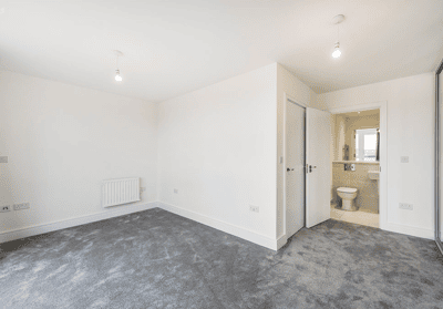 2 bedroom duplex at Howard Court - Image 1