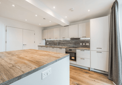 2 bedroom duplex at Howard Court - Image 4