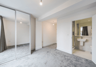 2 bedroom duplex at Howard Court - Image 5