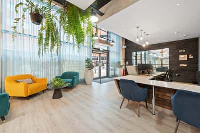 Studio apartment at Howard Court - Image 8