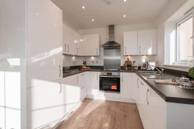 3 bedroom house at Isleport Grove - Image 16