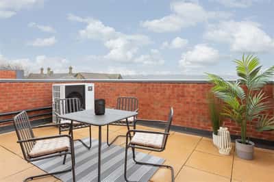 1 bedroom apartment at Casa, Abbey Court - Image 2