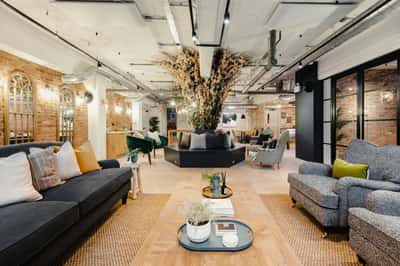 Studio apartment at Queen Street Quarter - Image 2