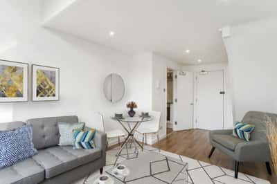 Studio apartment at Queen Street Quarter - Image 7