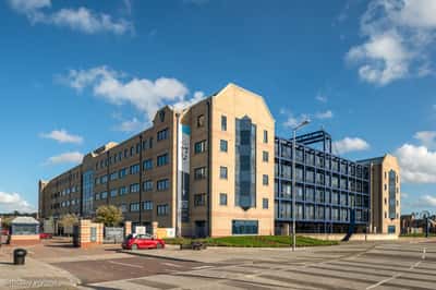 1 bedroom apartment at The Keel - Image 5