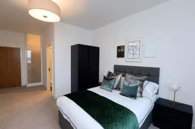 3 bedroom apartment at The Keel - Image 9