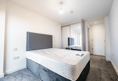 1 bedroom apartment at The Quarters - Image 7