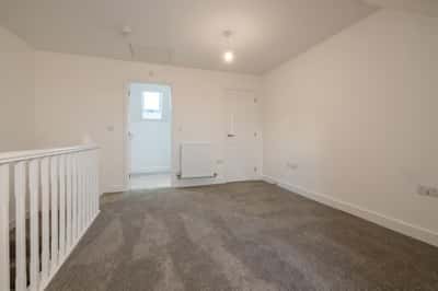 4 bedroom house at Pleasley View - Image 10