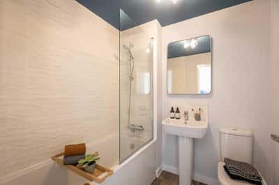 2 bedroom house at Pleasley View - Image 6