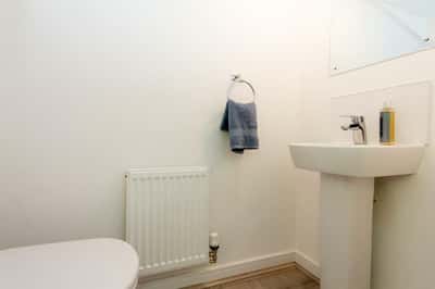 2 bedroom house at Bracken Grange - Image 6