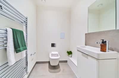 1 bedroom apartment at Anchor's Point - Image 1