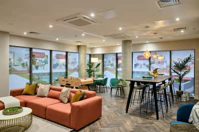 2 bedroom apartment at Anchor's Point - Image 8