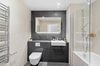 2 bedroom apartment at East Village - Image 6