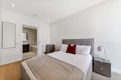 1 bedroom apartment at East Village - Image 34