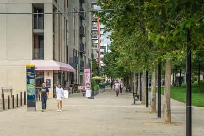 2 bedroom apartment at East Village - Image 25