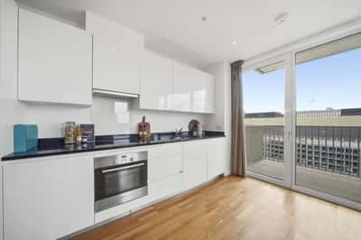 2 bedroom apartment at East Village - Image 19