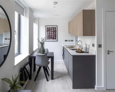 Studio apartment at Stratford Studios - Image 6