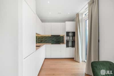 Studio apartment at Sugar House Island - Image 9